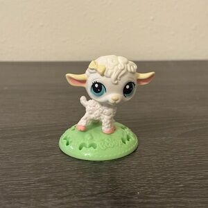 2011 Littlest Pet Shop Lamb McDonald’s Happy Meal Toy